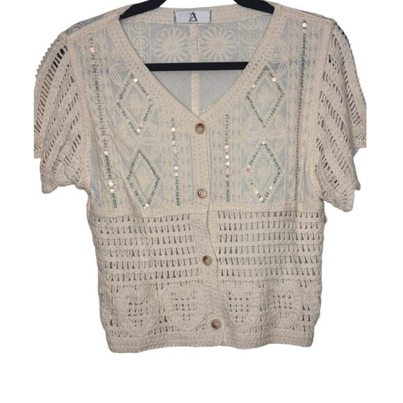 Boho Beige Crochet 100% Cotton Button V-Nec Top-NWOT - Picture 2 of 6